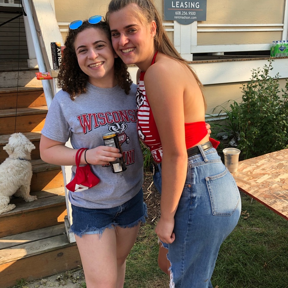 Meet your Posher, Hailey